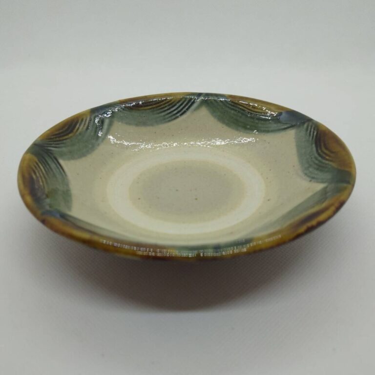 MM0008B2